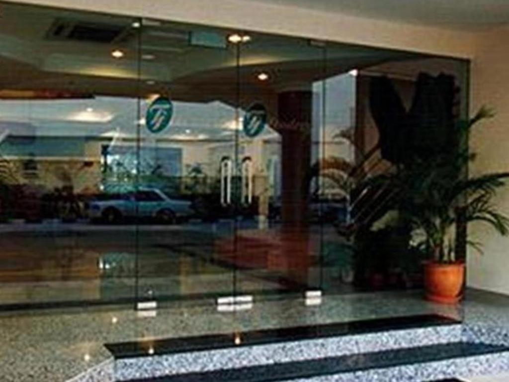 Traders Inn Brunei Bandar Seri Begawan Bagian luar foto