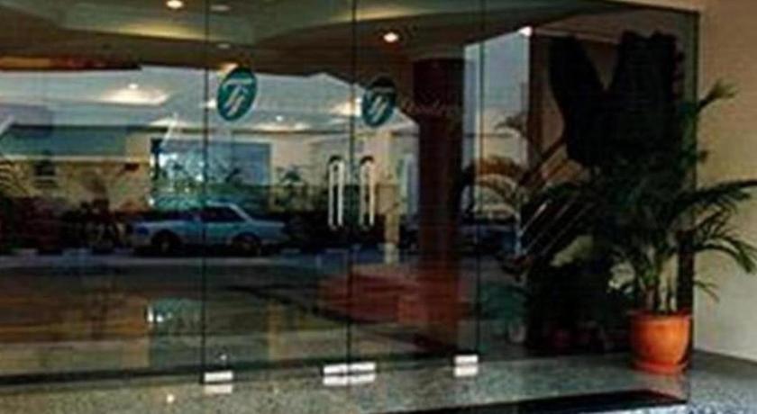 Traders Inn Brunei Bandar Seri Begawan Bagian luar foto