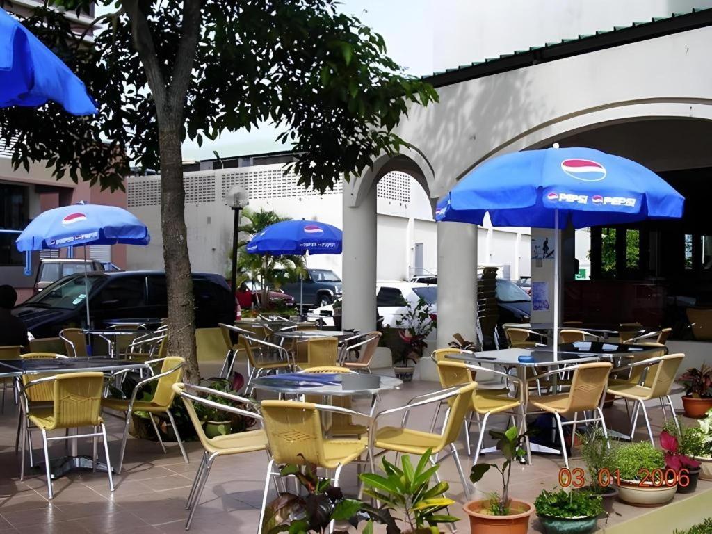 Traders Inn Brunei Bandar Seri Begawan Bagian luar foto